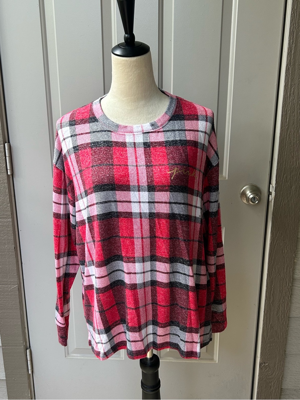 Victoria’s Secret Pink Plaid Sleep Top